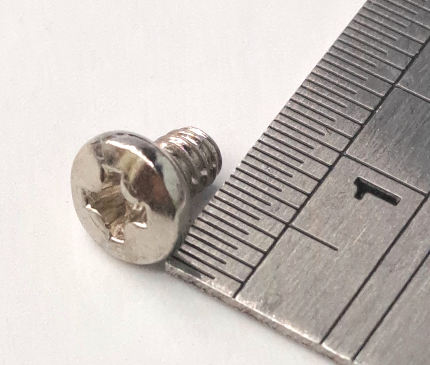 Screw 3.4x7mm