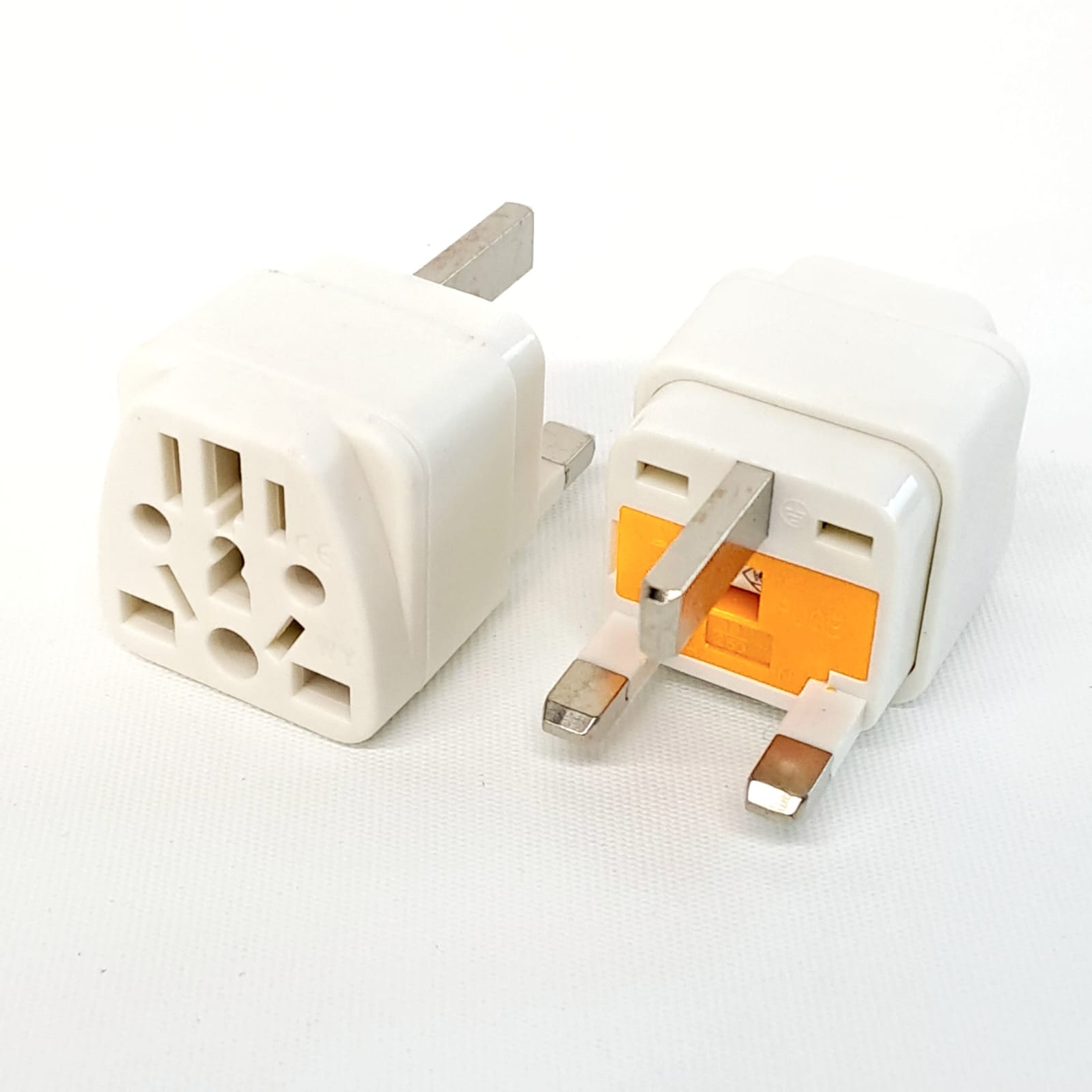 WY-7F BS1363 to Universal Jack Power Adaptor White with Fuse (UK, HK, SG, MY)