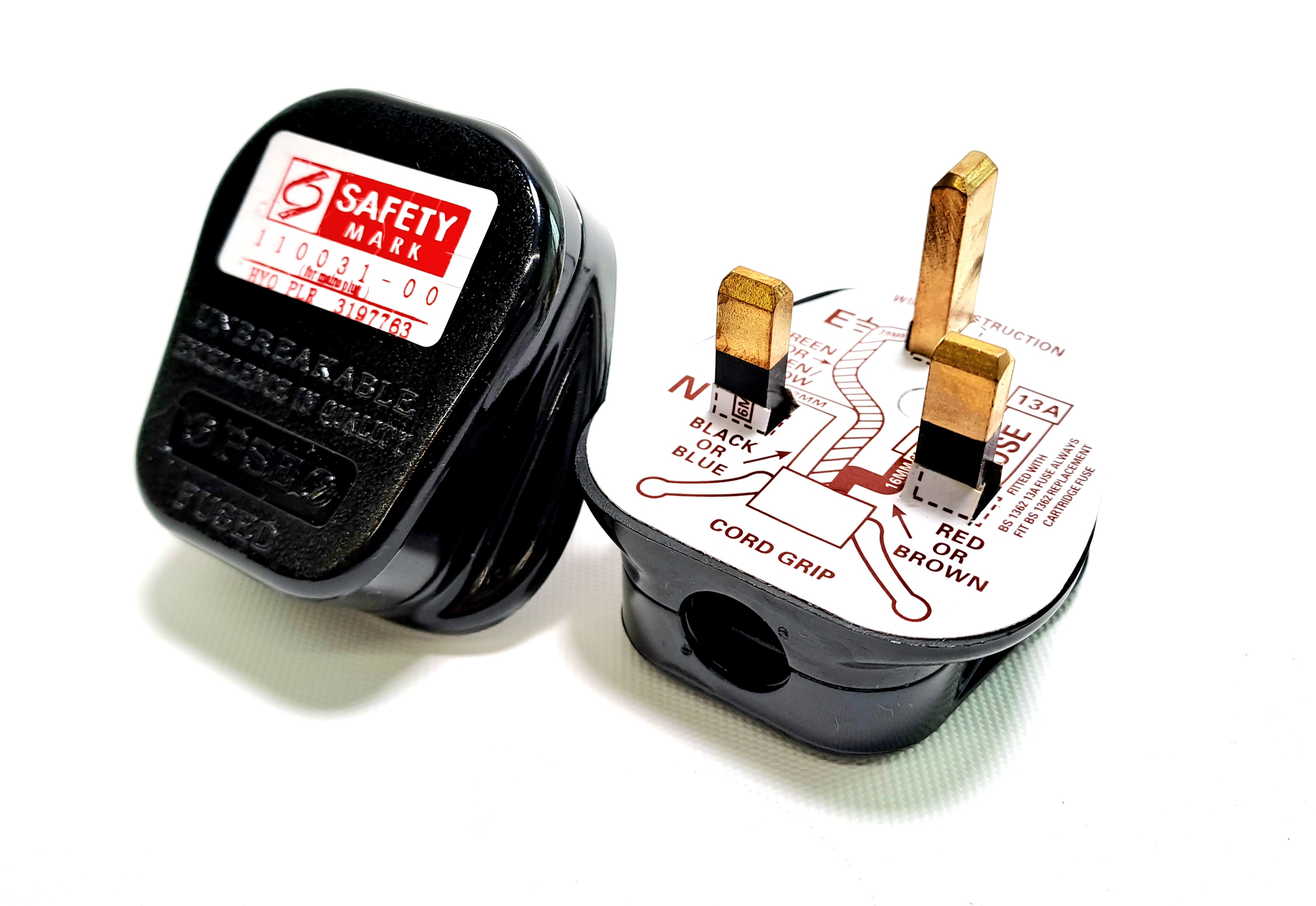 Rewirable Plug Top, w/o Neon two Screw – BLACK