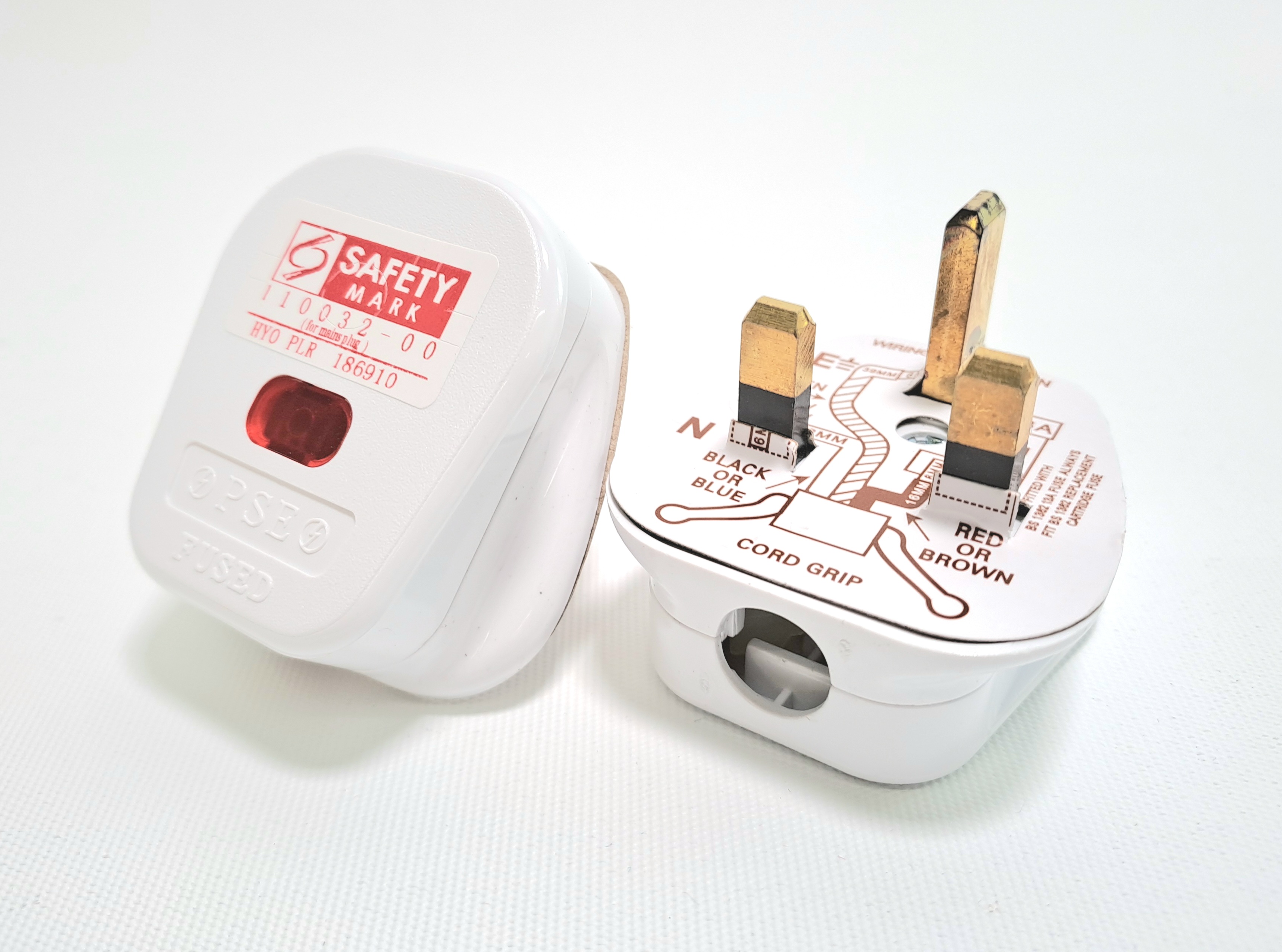 Rewirable Plug Top w/Neon – White (3500068)